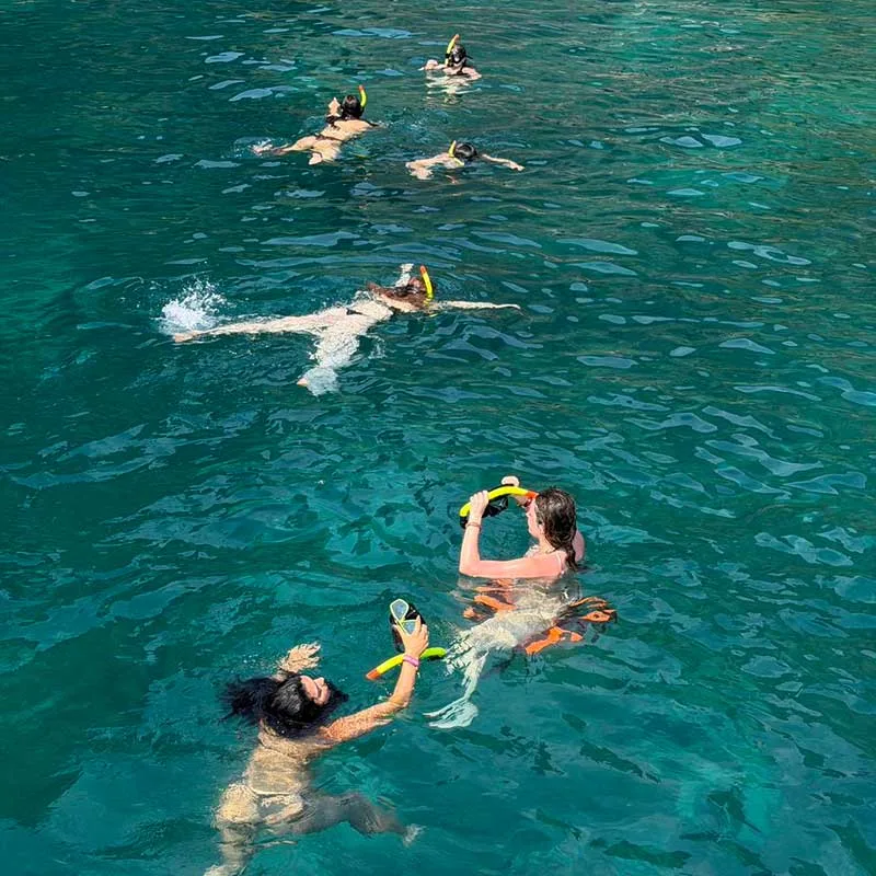 VIP-Luxury-Speedboat-Phi-Phi-Maya-Bamboo-Khai-Islands-12 VIP-Luxury-Speedboat-Phi-Phi-Maya-Bamboo-Khai-Islands-12