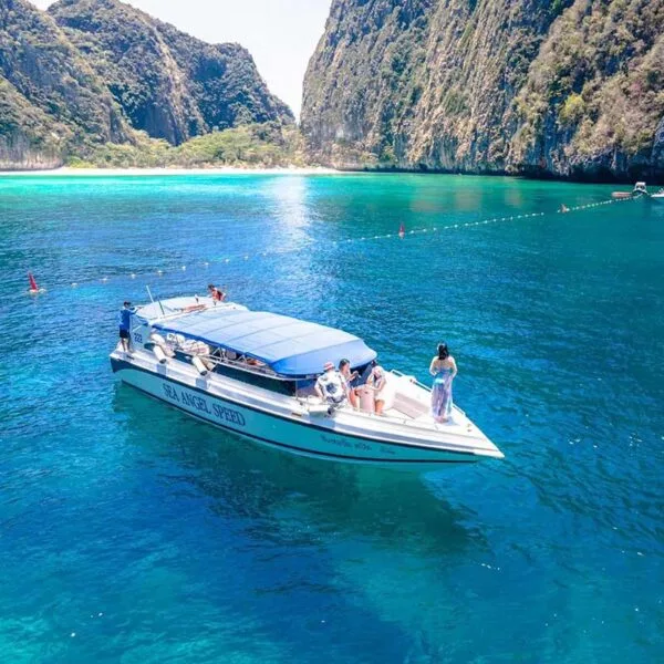 Premium-speedboat-tour-exploring-Phuket-Phi-Phi-Maya-Khai