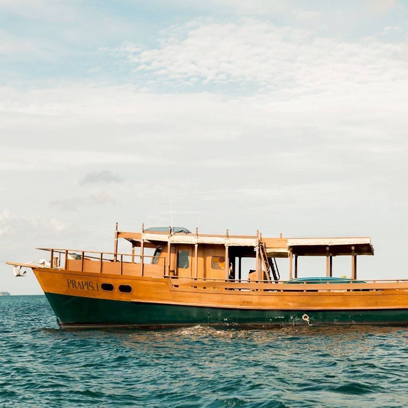 Private-Phuket-Sunset-Cruise-Luxury-Longtail-Boat-Experience-4 Private-Phuket-Sunset-Cruise-Luxury-Longtail-Boat-Experience-4