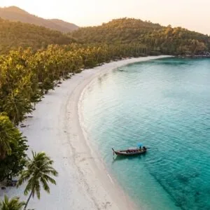 Koh Samui beach at sunset — a practical travel guide to beaches and things to do on the island